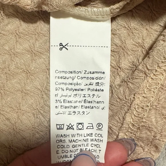 SHEIN || NWOT Khaki Textured Top (M) - Picture 8 of 13